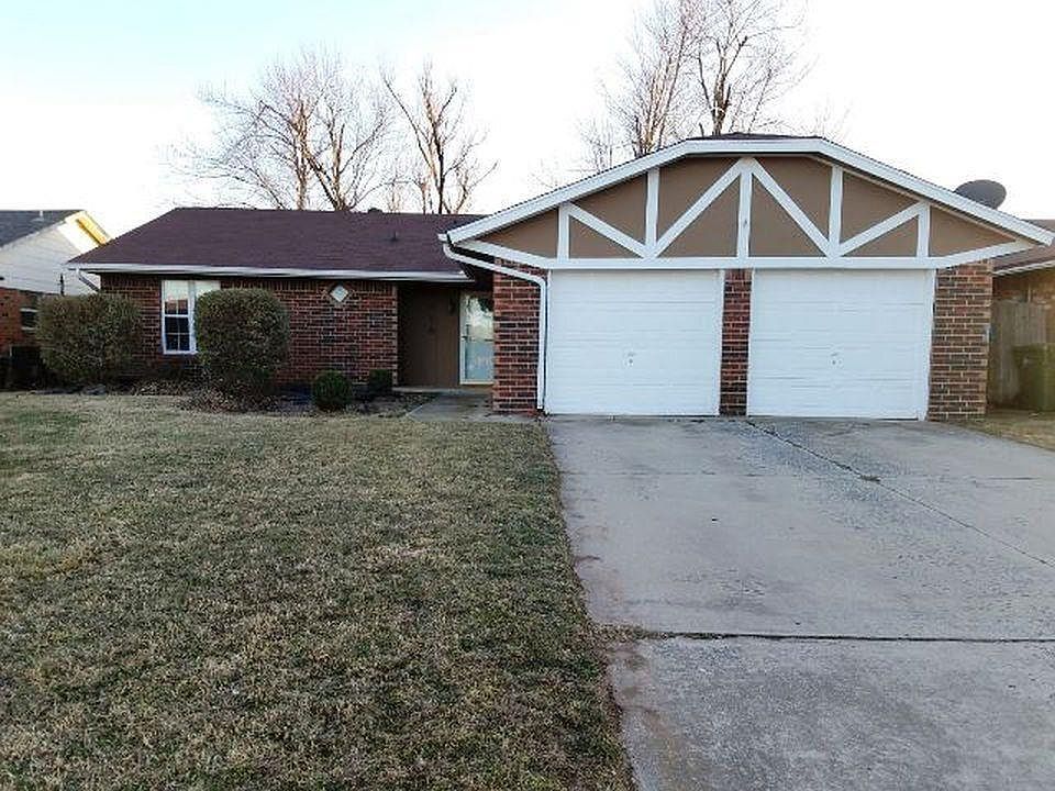 1st image of 918 Brookhurst Blvd