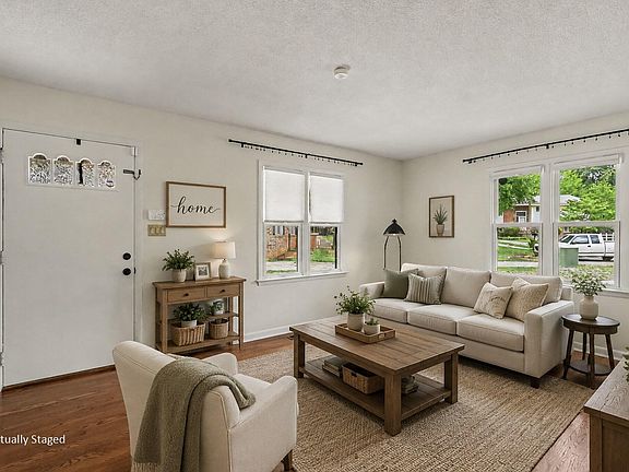 3rd image of 3704 Ann Arbor Ct