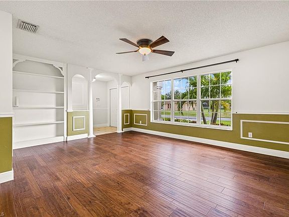 3rd image of 1704 SE 8th Pl