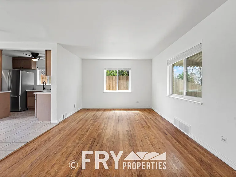 3446 N Adams St — Photo 7