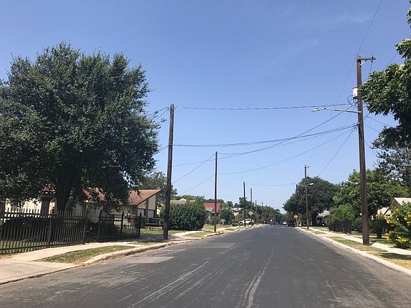 4th image of 204 Hearne Ave