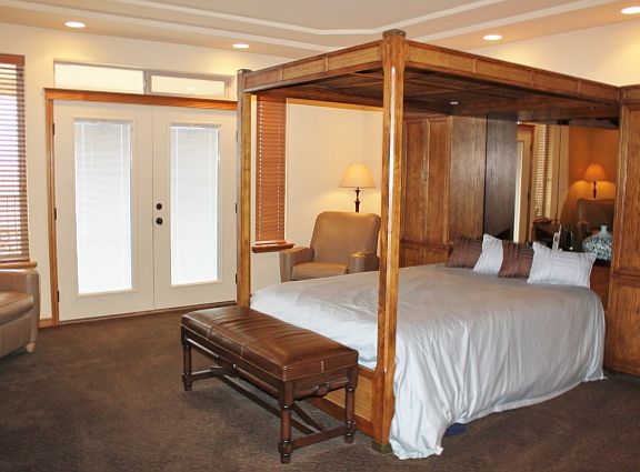 Master suite
