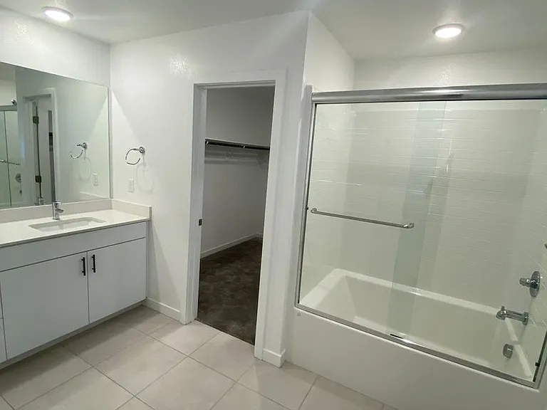 3211 Centano Ave — Photo 23