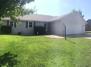 4002 NW Fielding Rd, Topeka, KS 66618