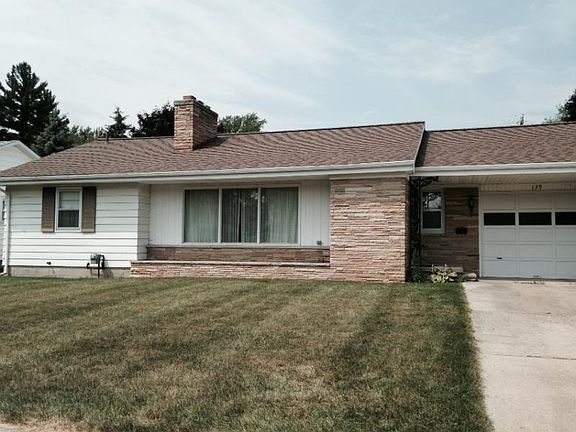 LIFE IS GOOD ON JOHN ST.