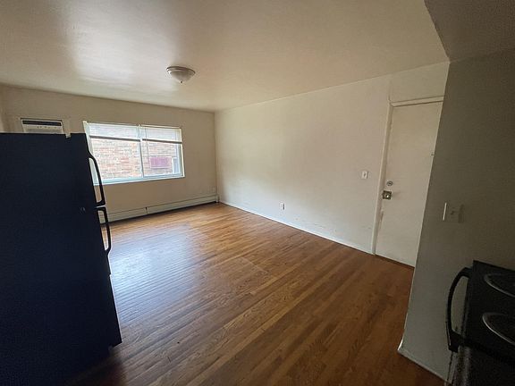 4th image of 131-135 Kinsey Ave #135-4
