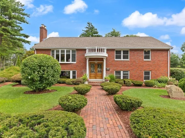71 Poulos Rd, Braintree, MA 02184