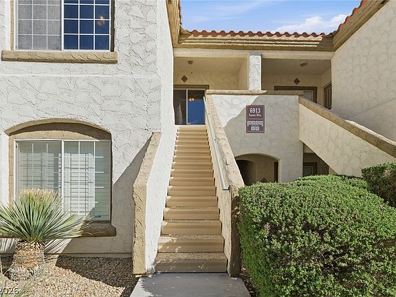 3rd image of 6913 Squaw Mountain Dr Unit 201