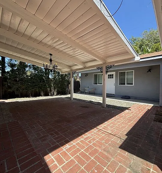 417 N Citrus St — Photo 28