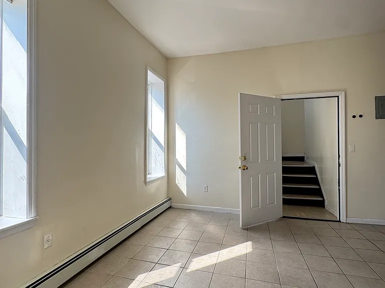 153 Gelston Ave #2 — Photo 8