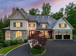 6910 Blaisdell Rd, Bethesda, MD 20817