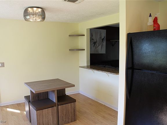 2nd image of 9358 Root Dr