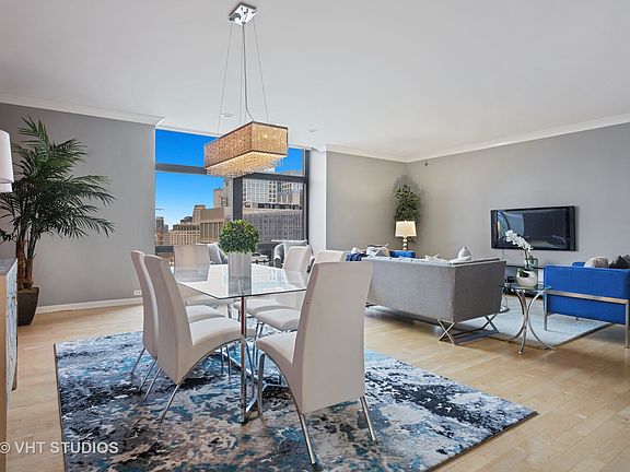 3rd image of 680 N Lake Shore Dr APT 1722