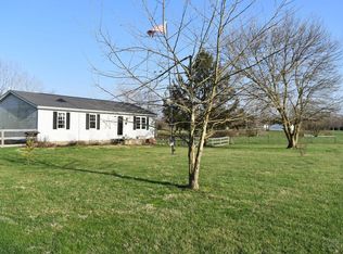 3698 Pansy Rd, Clarksville, OH 45113