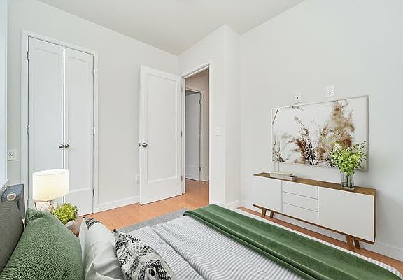 2nd image of 42 Grove St APT 6A