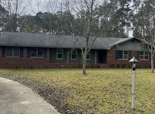 140 Rachel Ave, Fitzgerald, GA 31750