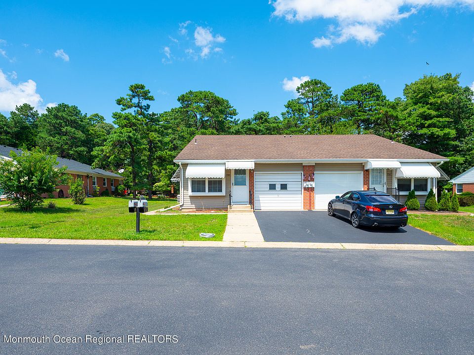1st image of 73 Hudson Parkway #A