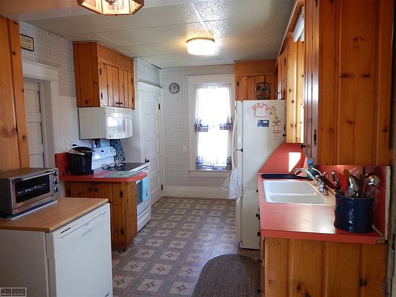 5th image of 1608 Saint Clair River Dr