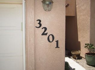 3201 Rio Maria Dr SW, Albuquerque, NM 87121