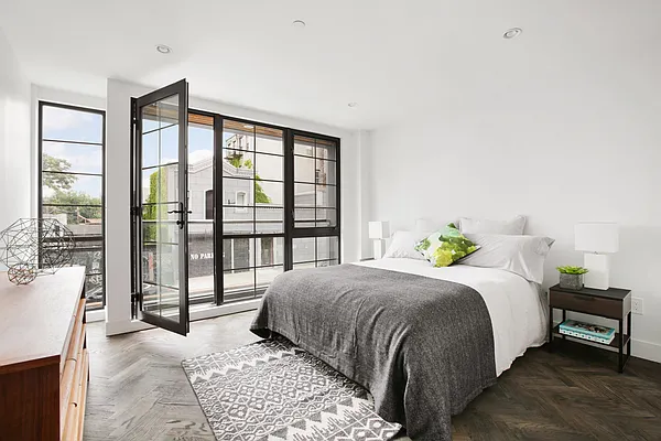 Sold by Compass | media 28