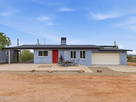 3rd image of 749 E MCDOWELL Boulevard
