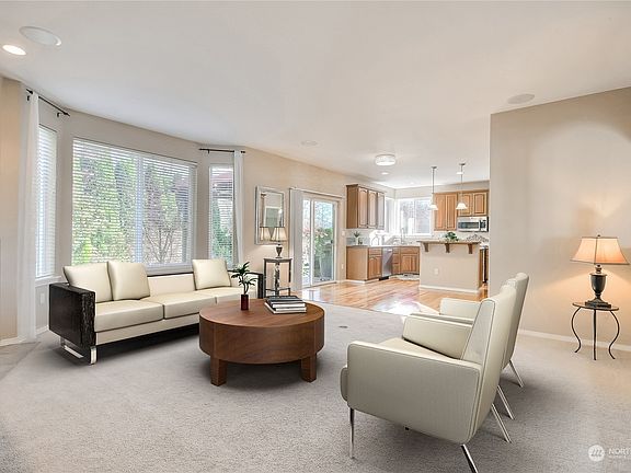 4th image of 13799 194th Drive SE