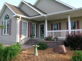 5903 F Rd, Nebraska City, NE 68410