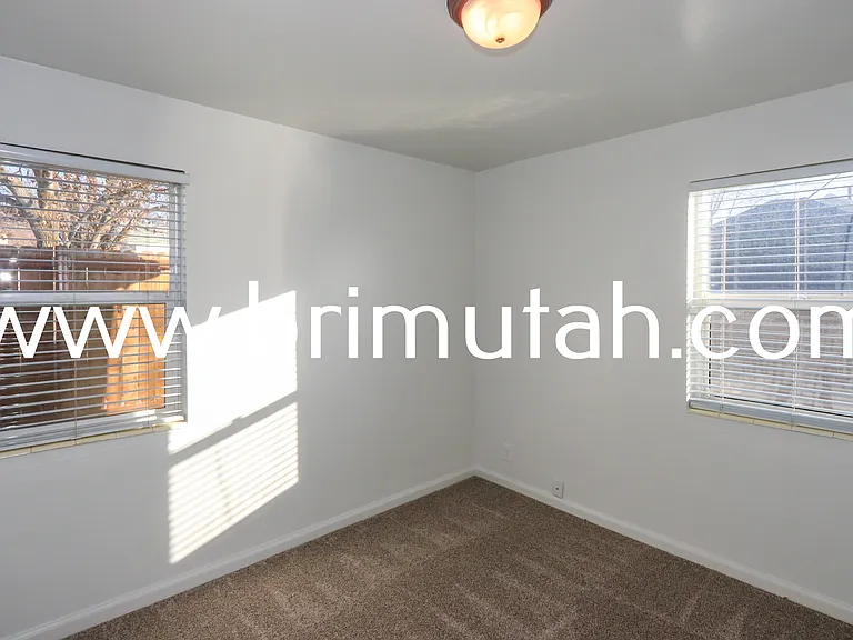 2613 S Hartford St — Photo 8