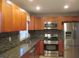802 Brighton St, Philadelphia, PA 19111