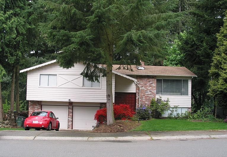 Very nice, Comfortable, Greenbelt, and a Park