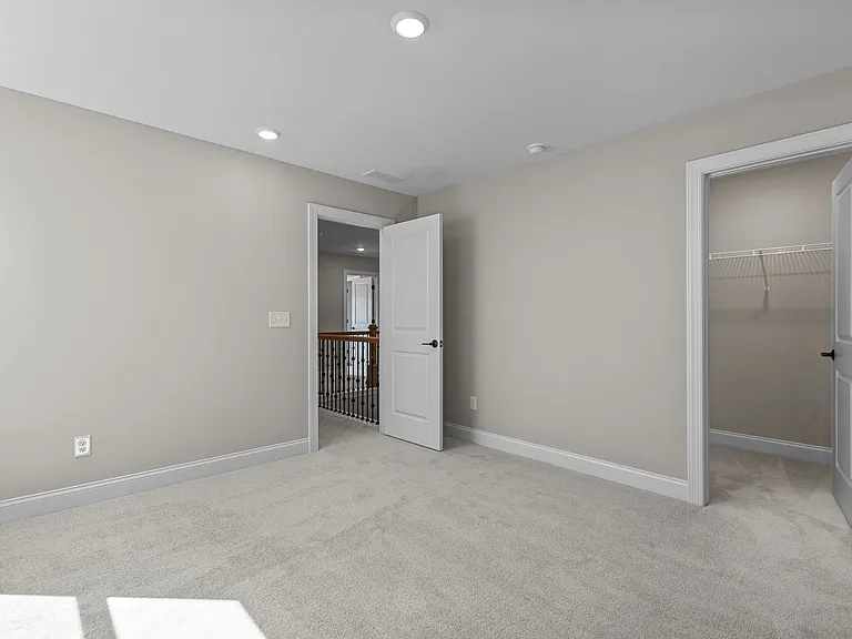 1701 Clydner Dr — Photo 41