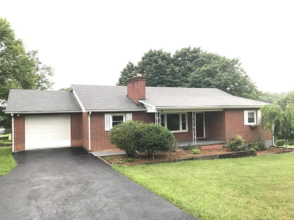 801 Low Gap Rd photo 1
