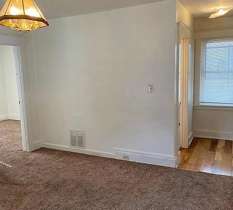 4th image of 4616 Carter Ave #2