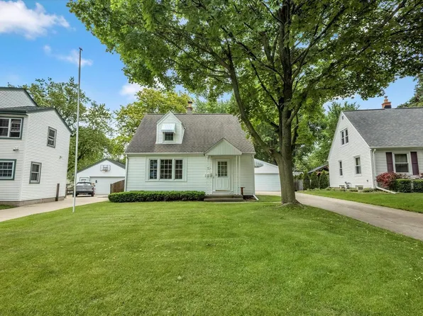 2874 South Conger PLACE, West Allis, WI 53227