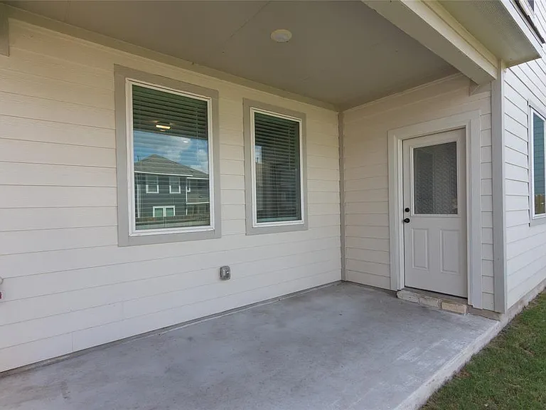 2500 Roosevelt Rd — Photo 24