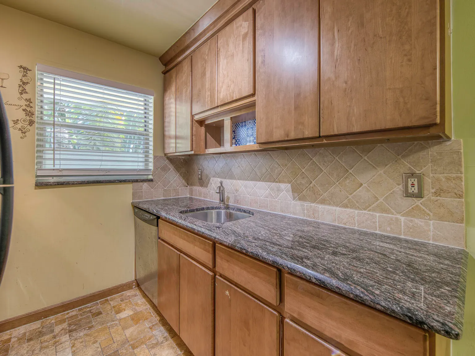 1 bed, 1.0 bath, 608 sqft, $1,550 — Photo 4