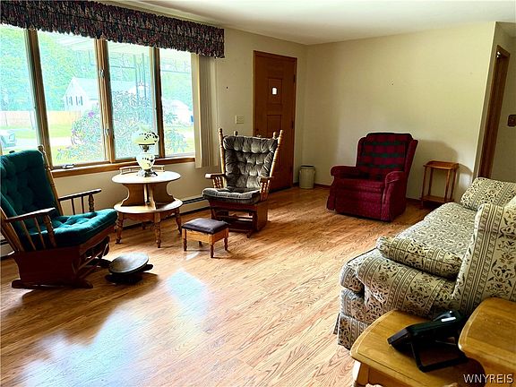 4th image of 4005 Staley Dr
