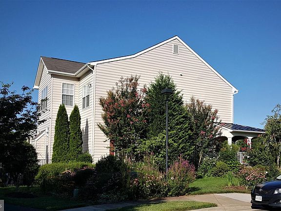 4th image of 5725 Caribbean Ct