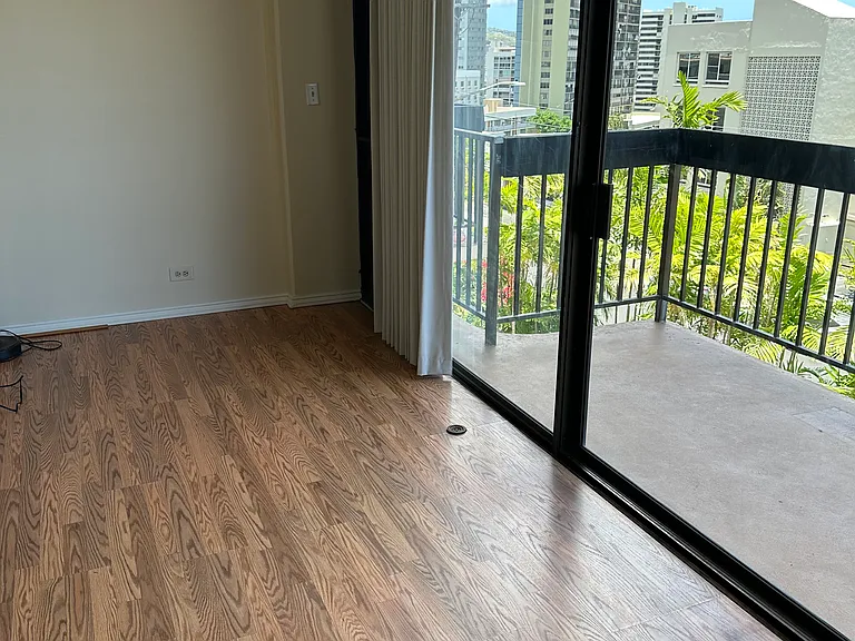 1560 Thurston Ave #304 — Photo 6
