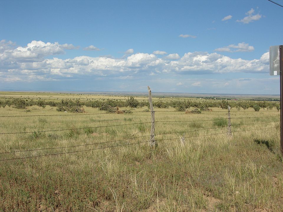 2nd image of 323 Thompson Rd