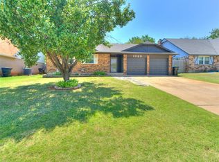 1020 E Main St, Moore, OK 73160