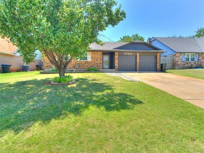 1020 E Main St, Moore, OK, 73160
