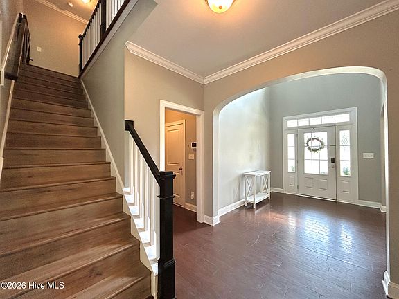 2nd image of 424 Wolfe Lane
