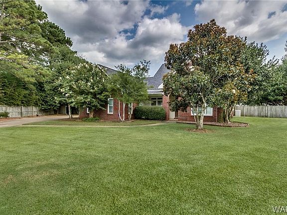 3rd image of 1195 Snow Hinton Dr
