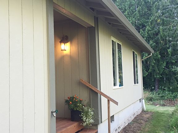 3rd image of 255 Home Town Dr
