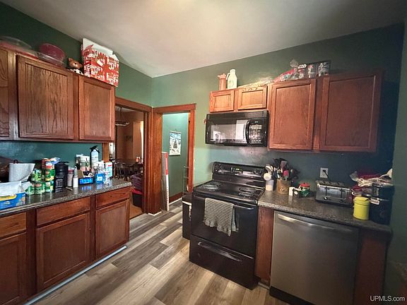 5th image of 322 S 4th St