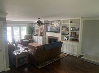 1514 Herr Ln, Graymoor Devondale, KY 40222