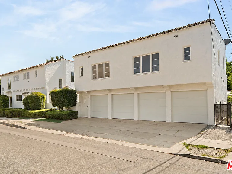 8210 W Clinton St — Photo 6