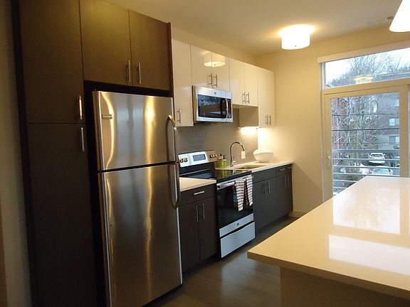 Easy to work in this Kitchen.