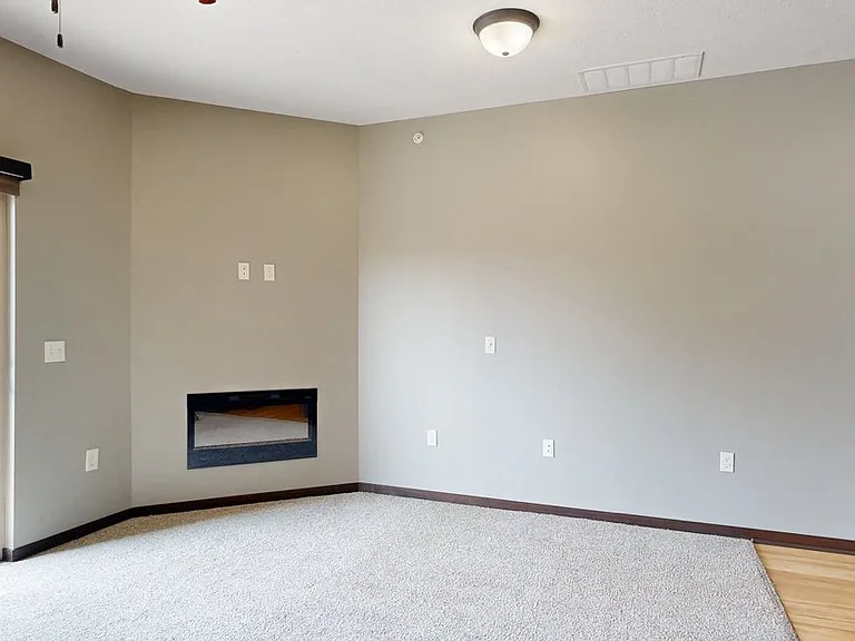 Villas of Omaha at Butler Ridge — Photo 69